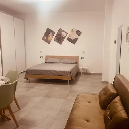 Maquini Guest house *
